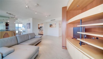Alquiler de apartamento en IL Villaggio 902