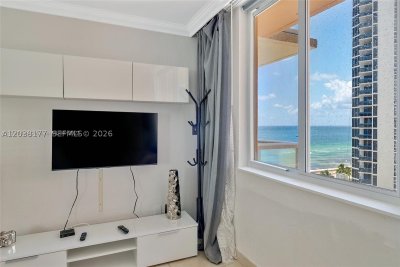 Comprar apartamento en Aventura Beach Club 1001