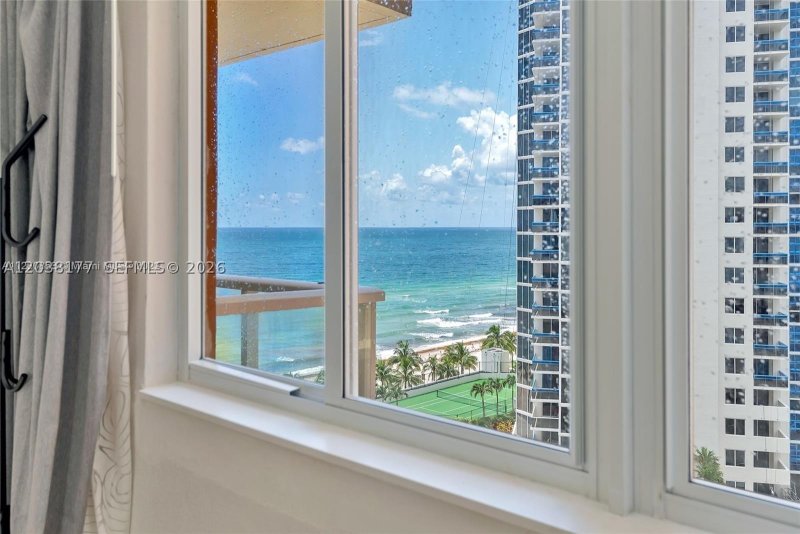 Comprar apartamento en Aventura Beach Club 1001