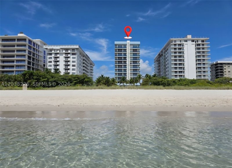 Comprar apartamento no The Waverly At Surfside 422