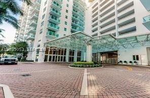 Aluguel de apartamento no Brickell on the River North 705