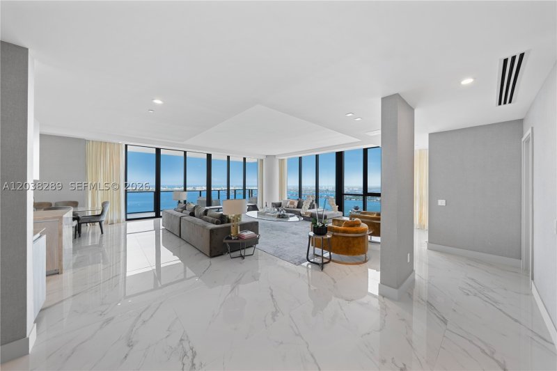 Comprar apartamento en One Paraiso PH5201