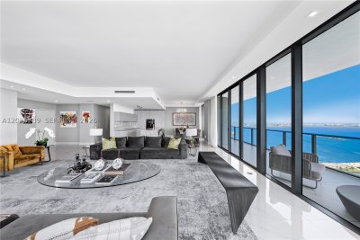 Comprar apartamento en One Paraiso PH5201