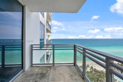 Comprar apartamento en Diplomat Residences 1703