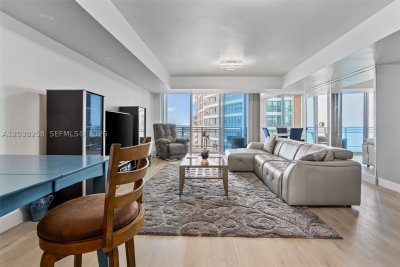 Comprar apartamento en Diplomat Residences 1703