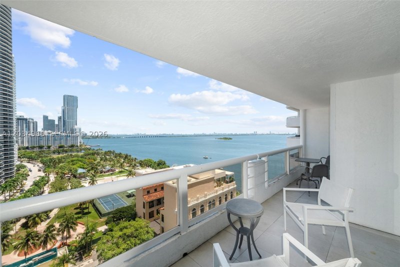 Comprar apartamento en The Grand A-1740