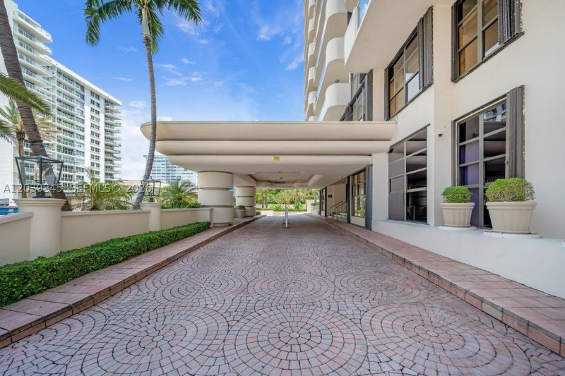 Property photo # 3