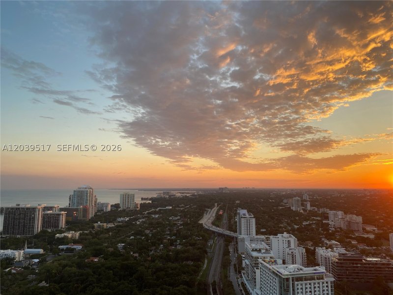 Apartment for rent at Infinity on Brickell 2819