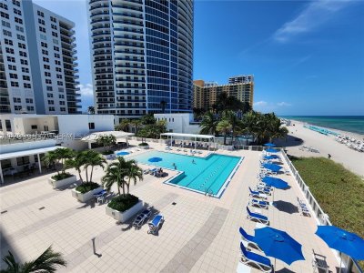 Aquarius Towers Apt #1406S