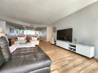 Aluguel de apartamento no Aquarius Towers 1406S