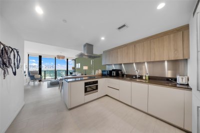 Brickell Flatiron Apt #4704