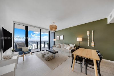 Comprar apartamento no Brickell Flatiron 4704