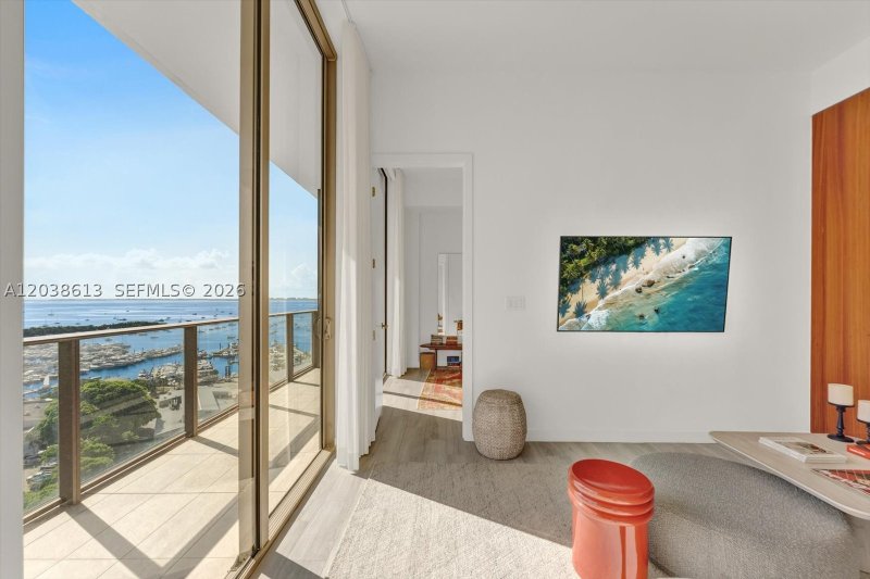 Comprar apartamento en MR. C Residences 1606