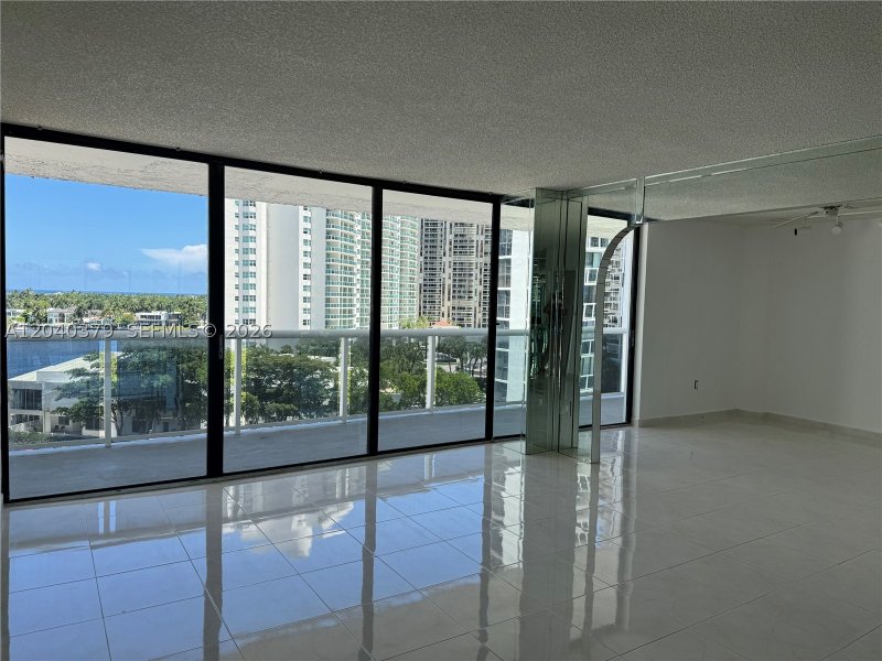 Condo for sale at Waterview 835