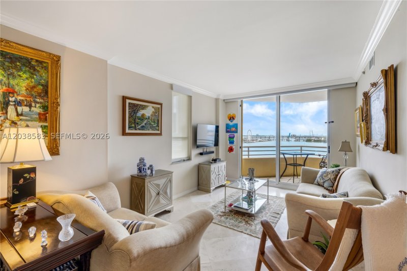 Condo for sale at One Tequesta Point 1010