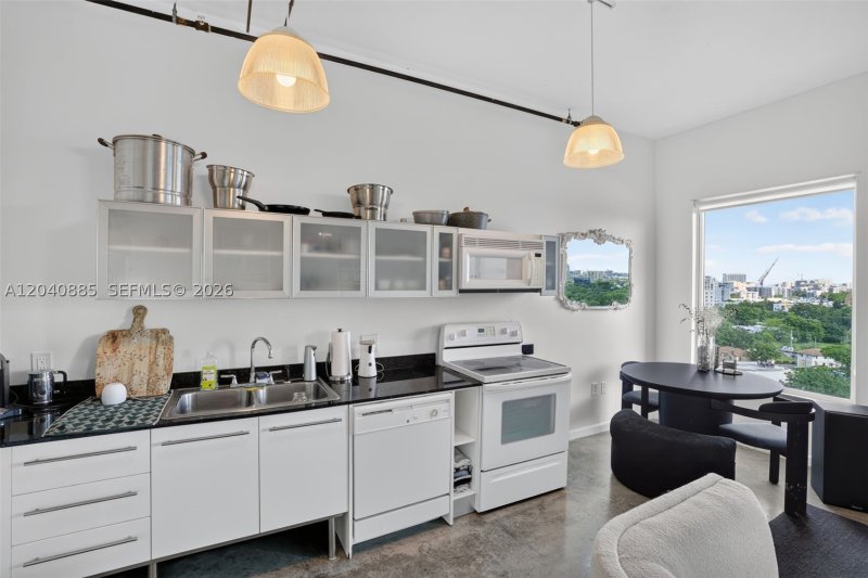 Property photo # 8