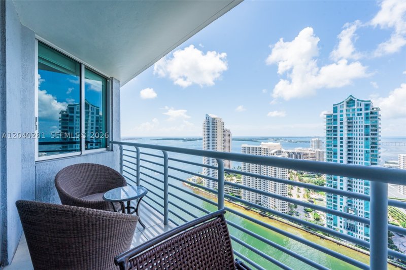 Comprar apartamento en One Miami East Tower 3821