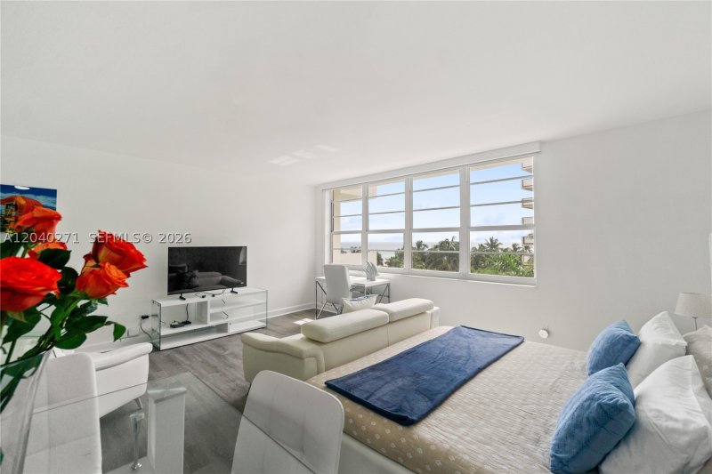 Apartment for rent at Oceania 1 538