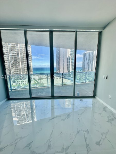 Condo for sale at Aurora 803