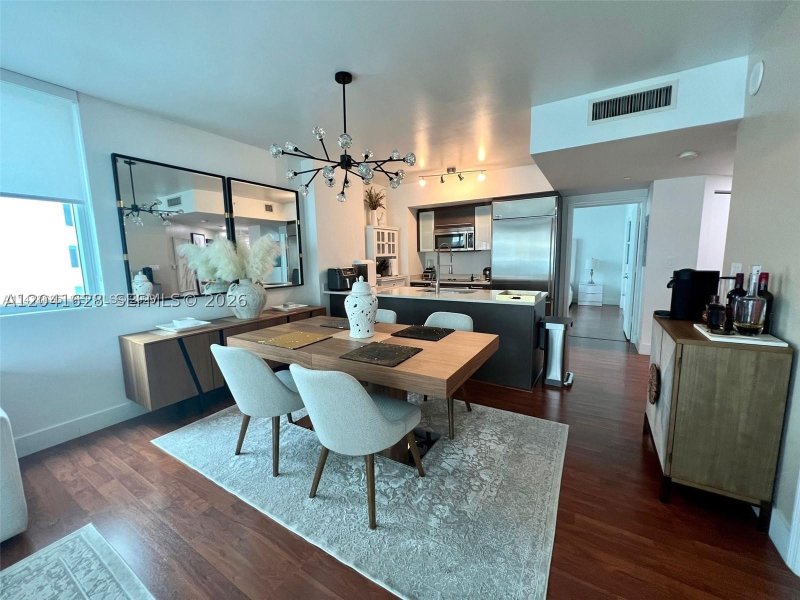Comprar apartamento en 500 Brickell East Tower 1410