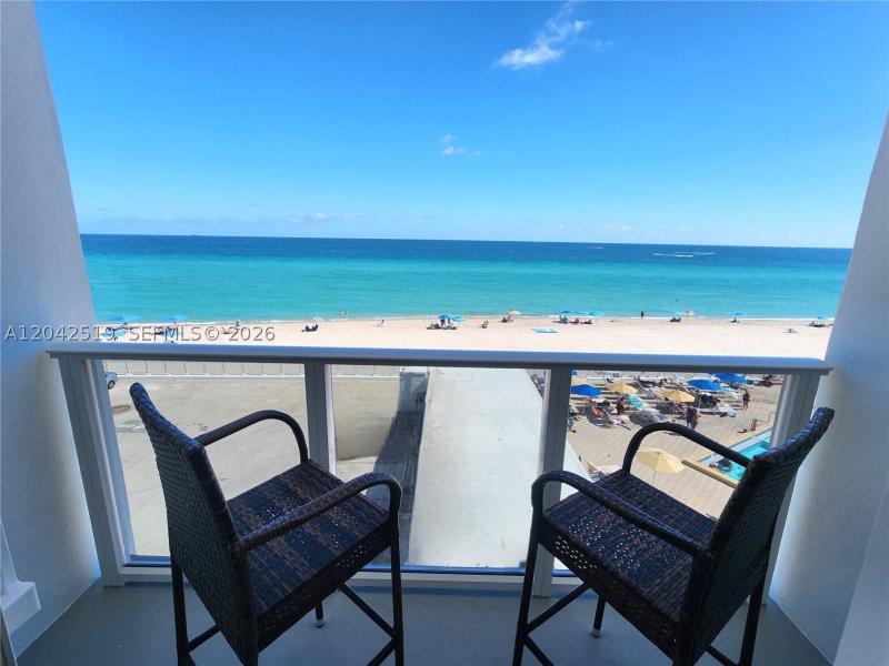 Apartment for rent at Alexander Towers 412