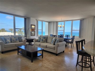 Aluguel de apartamento no Alexander Towers 412