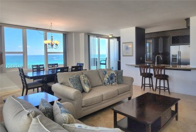 Aluguel de apartamento no Alexander Towers 412