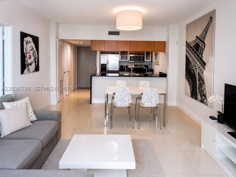Aluguel de apartamento no Opera Tower 3811
