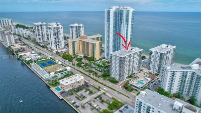 Comprar apartamento en Aquarius Towers 404N