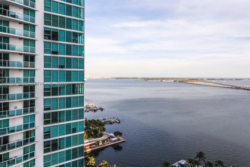 Apartment for rent at Bristol Tower 2504