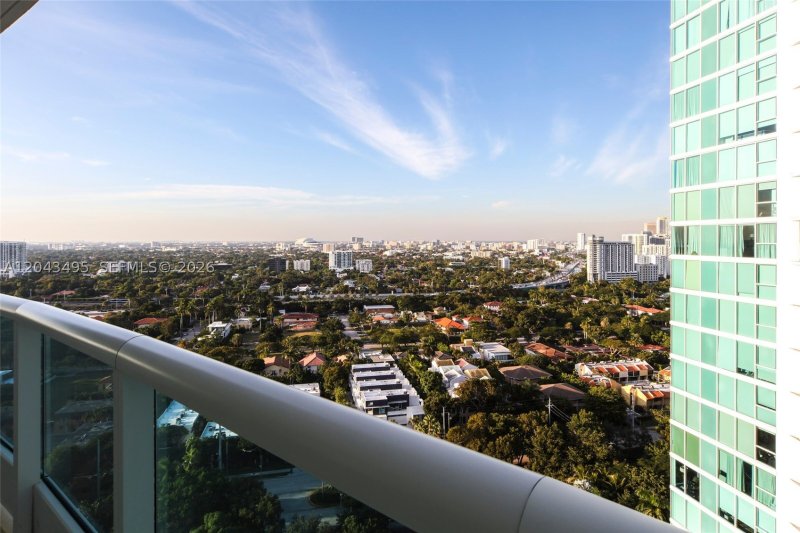 Apartment for rent at Bristol Tower 2504