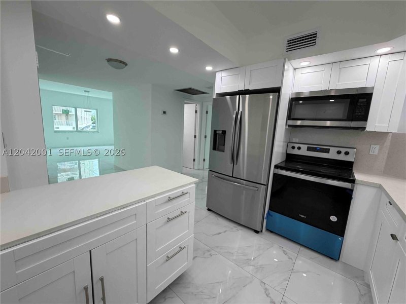Condo for sale at Arlen House 232