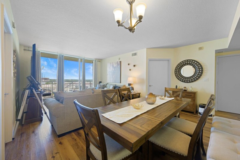Condo for sale at Turnberry On The Green 1412