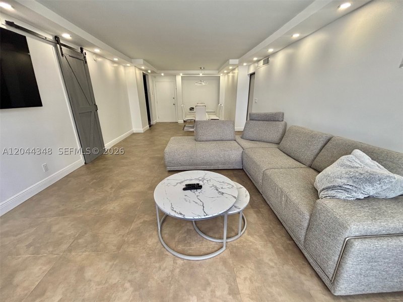 Apartment for rent at Parker Plaza Estates 423