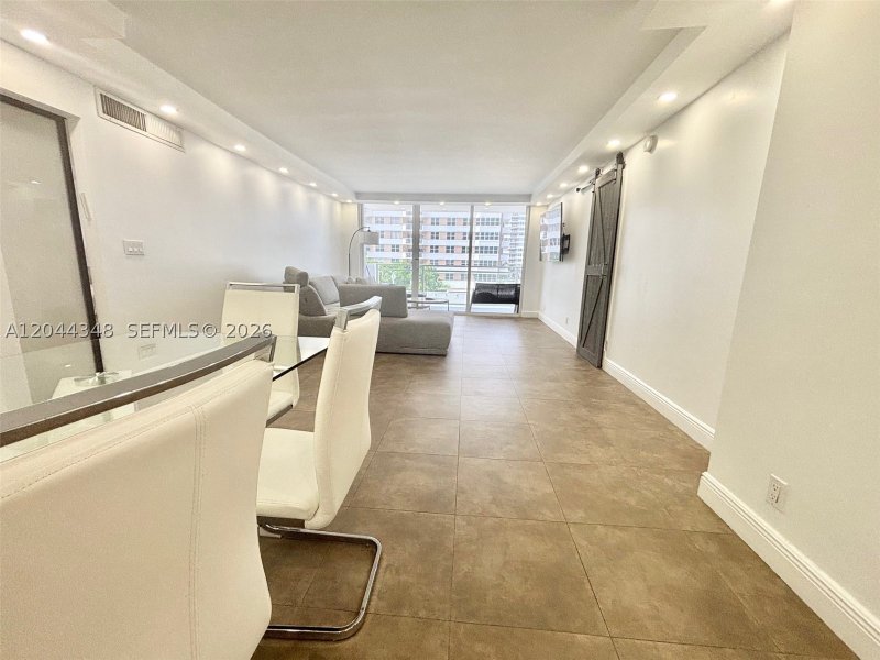 Apartment for rent at Parker Plaza Estates 423