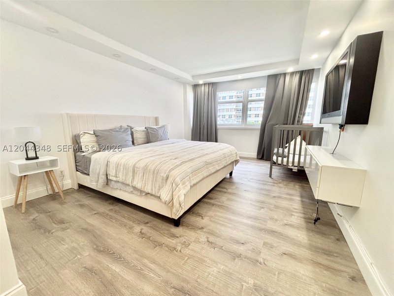 Apartment for rent at Parker Plaza Estates 423
