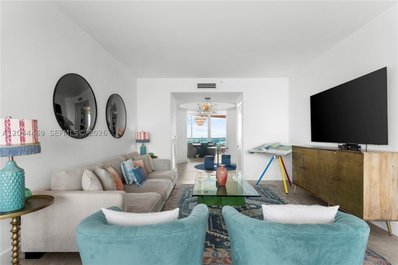 Comprar apartamento en Portofino Tower 3604