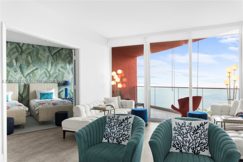 Comprar apartamento en Portofino Tower 3604