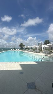Comprar apartamento no Aston Martin Residences 1909