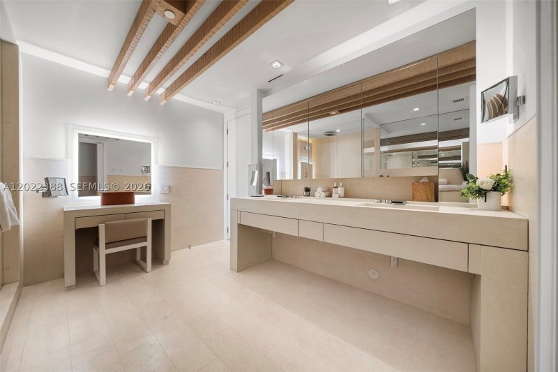 Alquiler de apartamento en 1 Hotel & Homes South Beach PH-1718