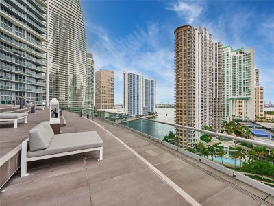 Aluguel de apartamento no Icon Brickell Tower II 4506