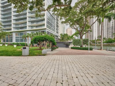 Aluguel de apartamento no Icon Brickell Tower II 4506