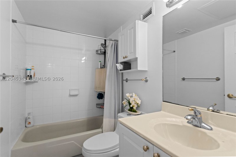 Apartment for rent at The Wave Condo 1614