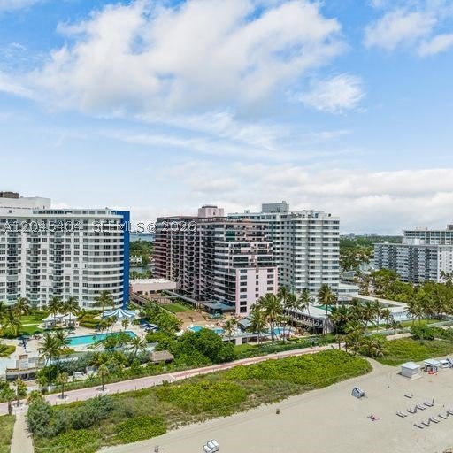 Condo for sale at The Alexander 1117