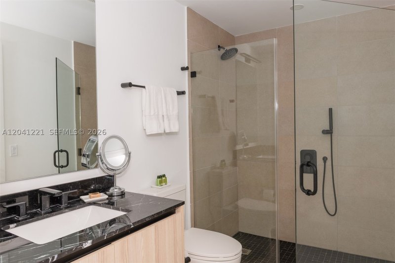 Condo for sale at District 225 1804