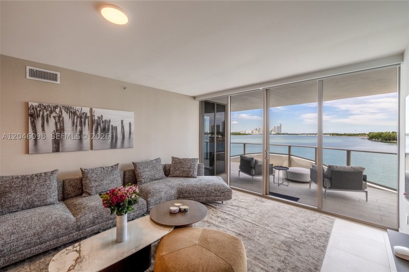 Condo for sale at Onda Bay Harbor Islands 405