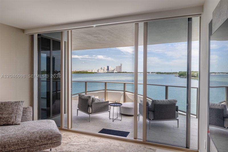 Condo for sale at Onda Bay Harbor Islands 405