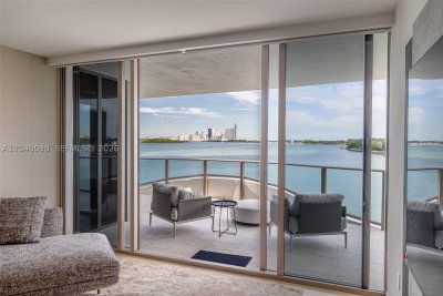 Comprar apartamento no Onda Bay Harbor Islands 405