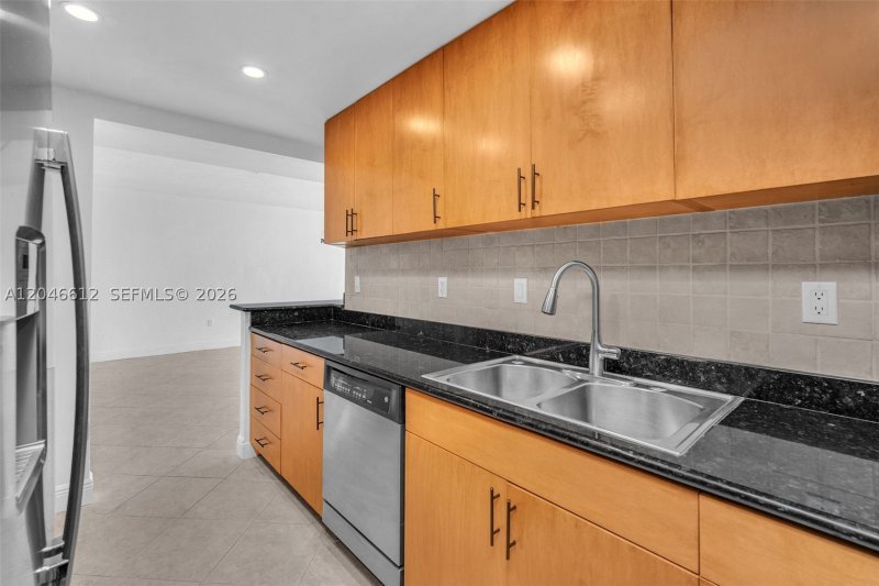 Comprar apartamento en Island Pointe 8F