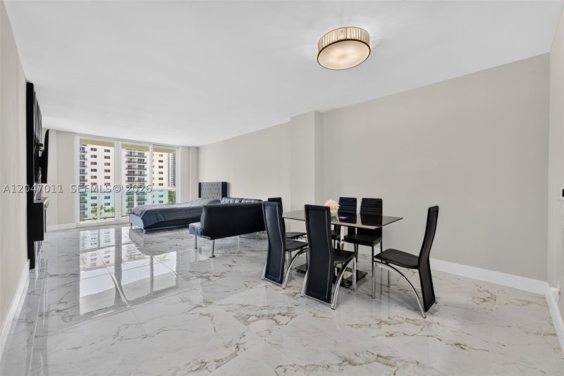 Apartment for rent at Ocean View 608